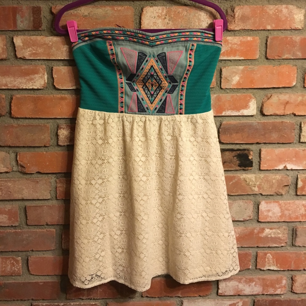 Flying Tomato tube dress with lace bottom